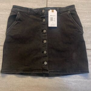 NWT Roxy skirt